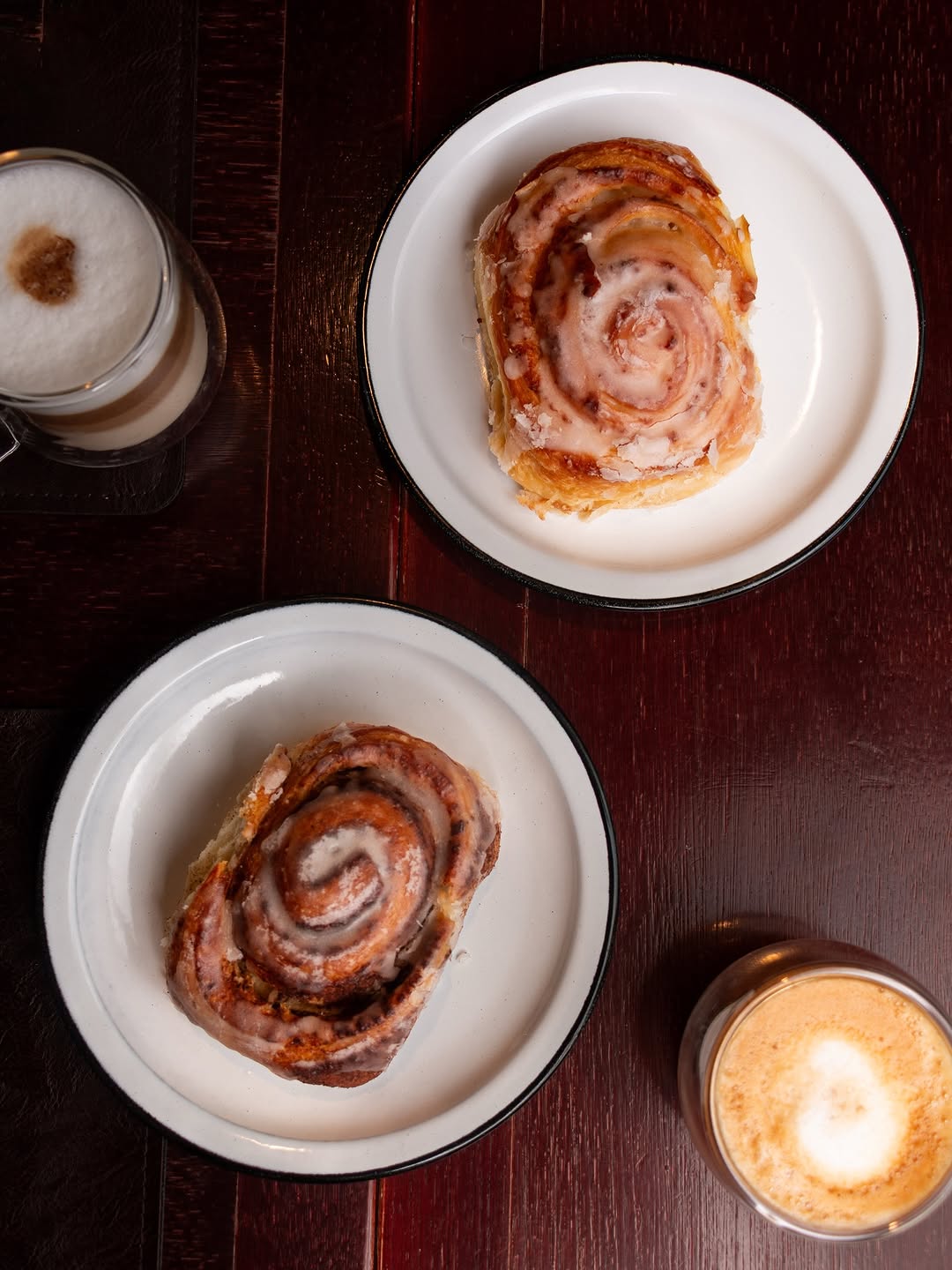 Rolls con café