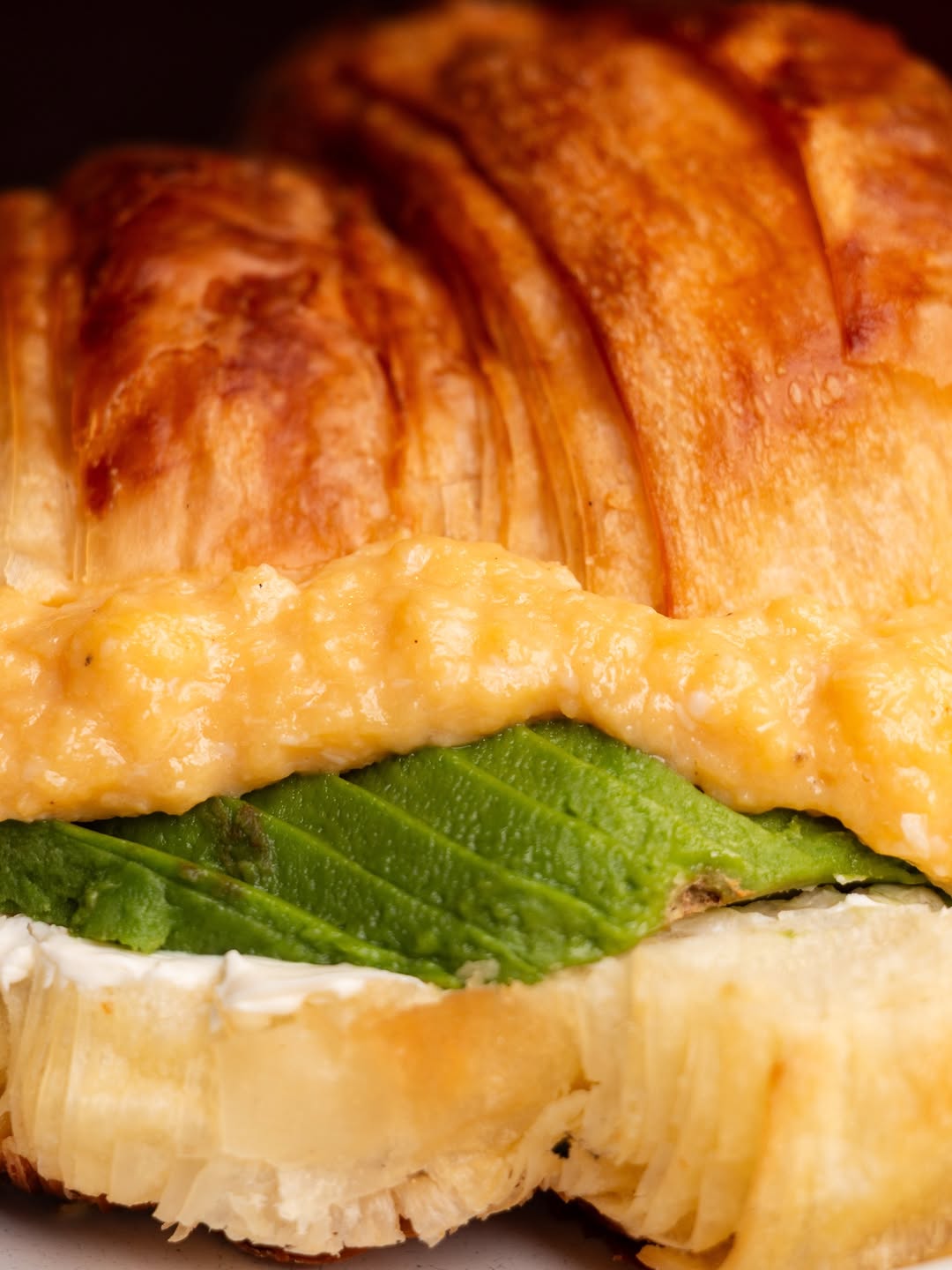 Croissant close